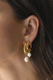 Allegra Hoop Pearl Earring Indigo and Wolfe