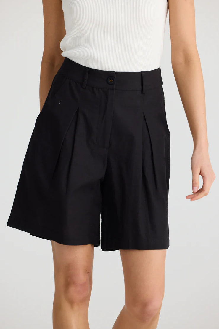 Eden Shorts Black Brave & True